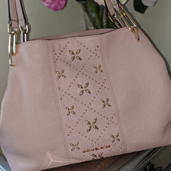 Michael Kors Leighton Large Shoulder Tote - Picture 4 of 8